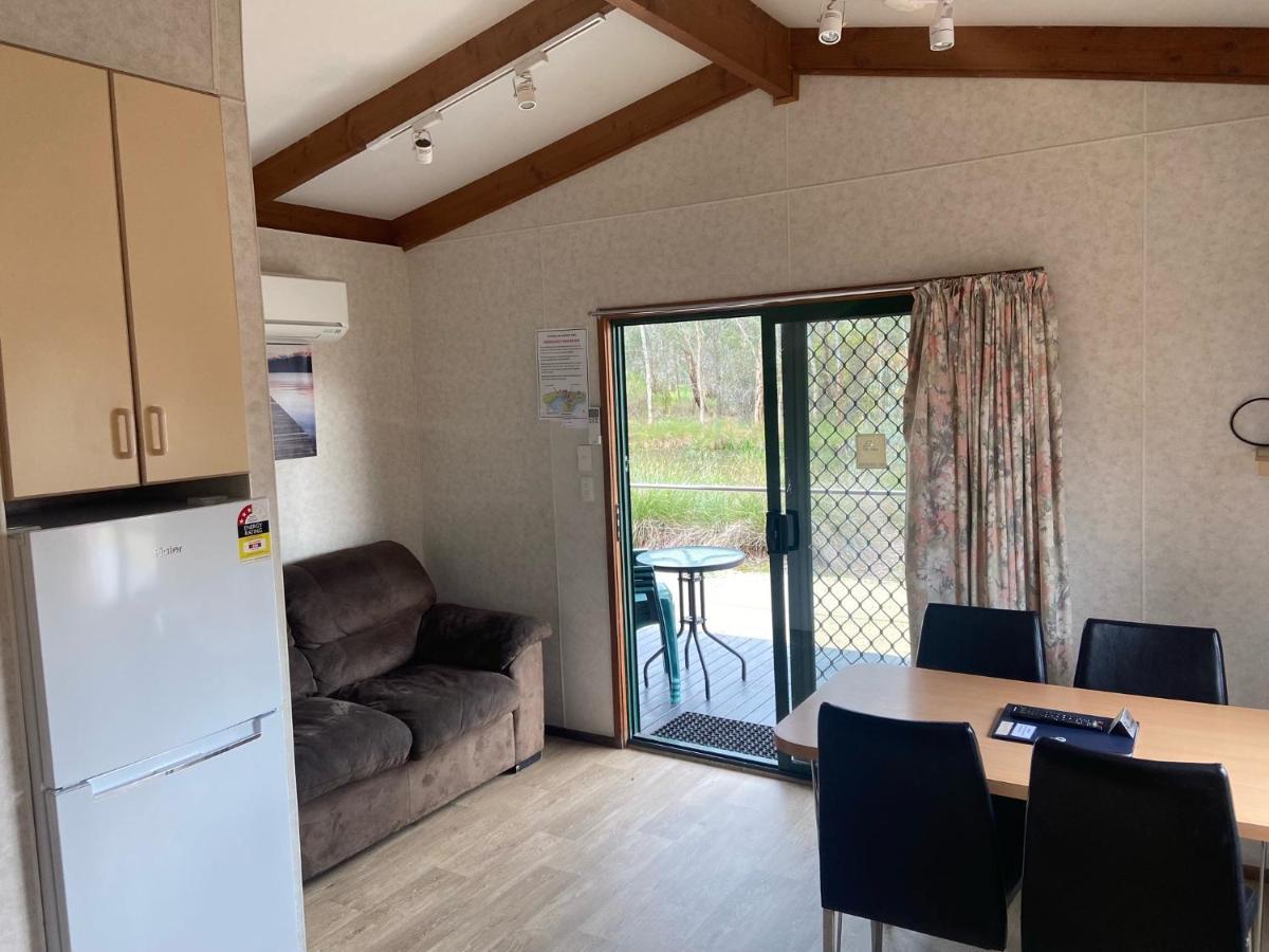 Victoria Lake Holiday Park シェパートン エクステリア 写真