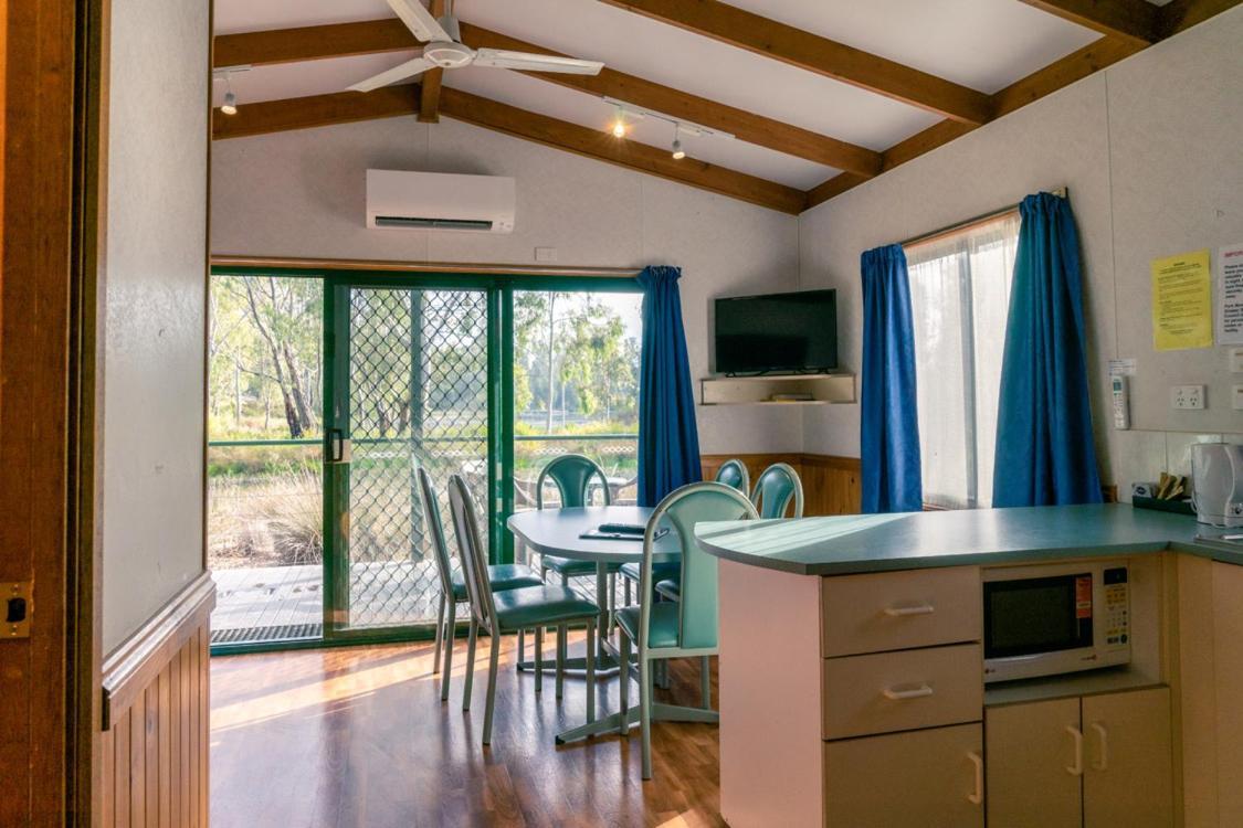 Victoria Lake Holiday Park シェパートン エクステリア 写真