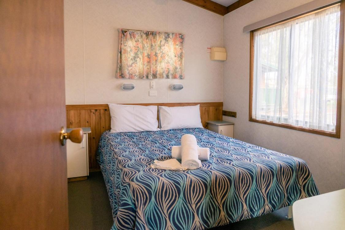 Victoria Lake Holiday Park シェパートン エクステリア 写真